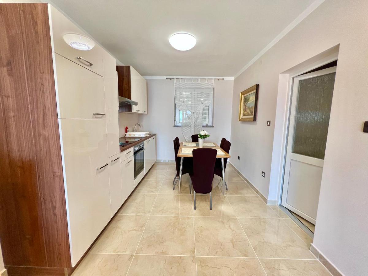 Apartmani Jasminka Dramalj Kültér fotó